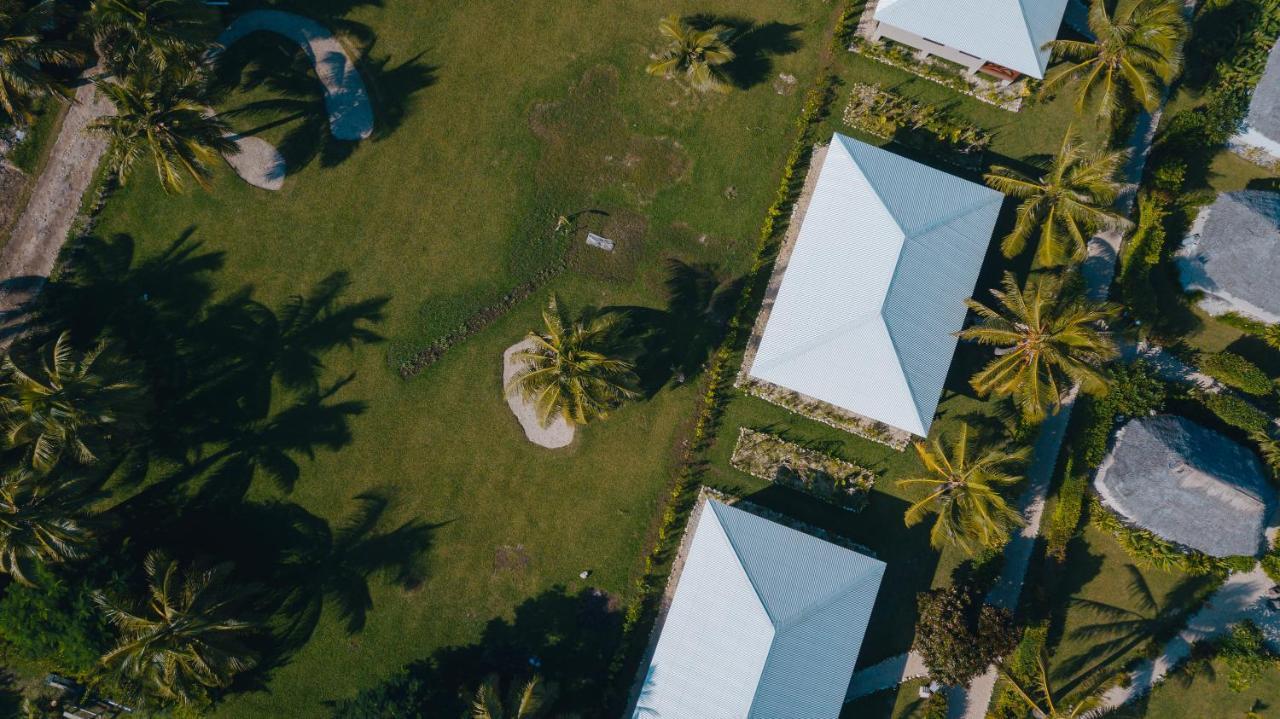 White Grass Ocean Resort & Spa Iuiak Экстерьер фото